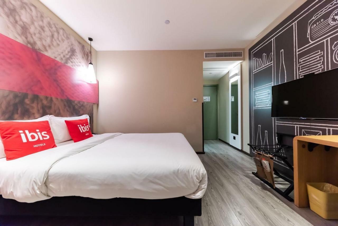 Отель Ibis Wuxi Yixing South Renmin Rd Экстерьер фото