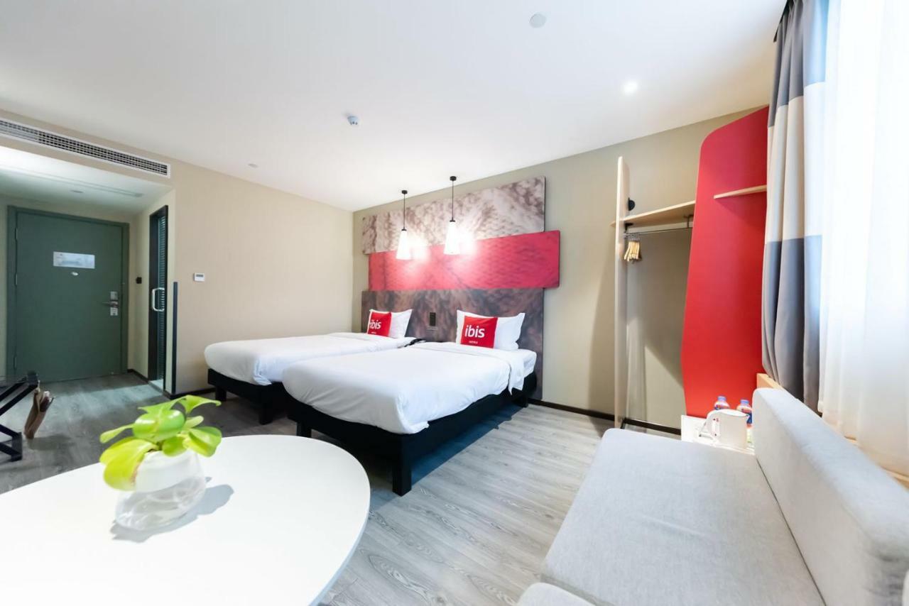 Отель Ibis Wuxi Yixing South Renmin Rd Экстерьер фото